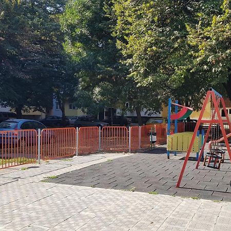 Апартамент За Гости Ива 鲁塞 外观 照片